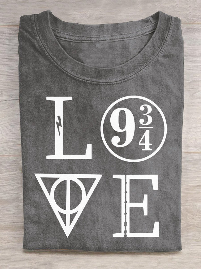 Magic School Love Wizard Book Reading Print Casual  T-shirt